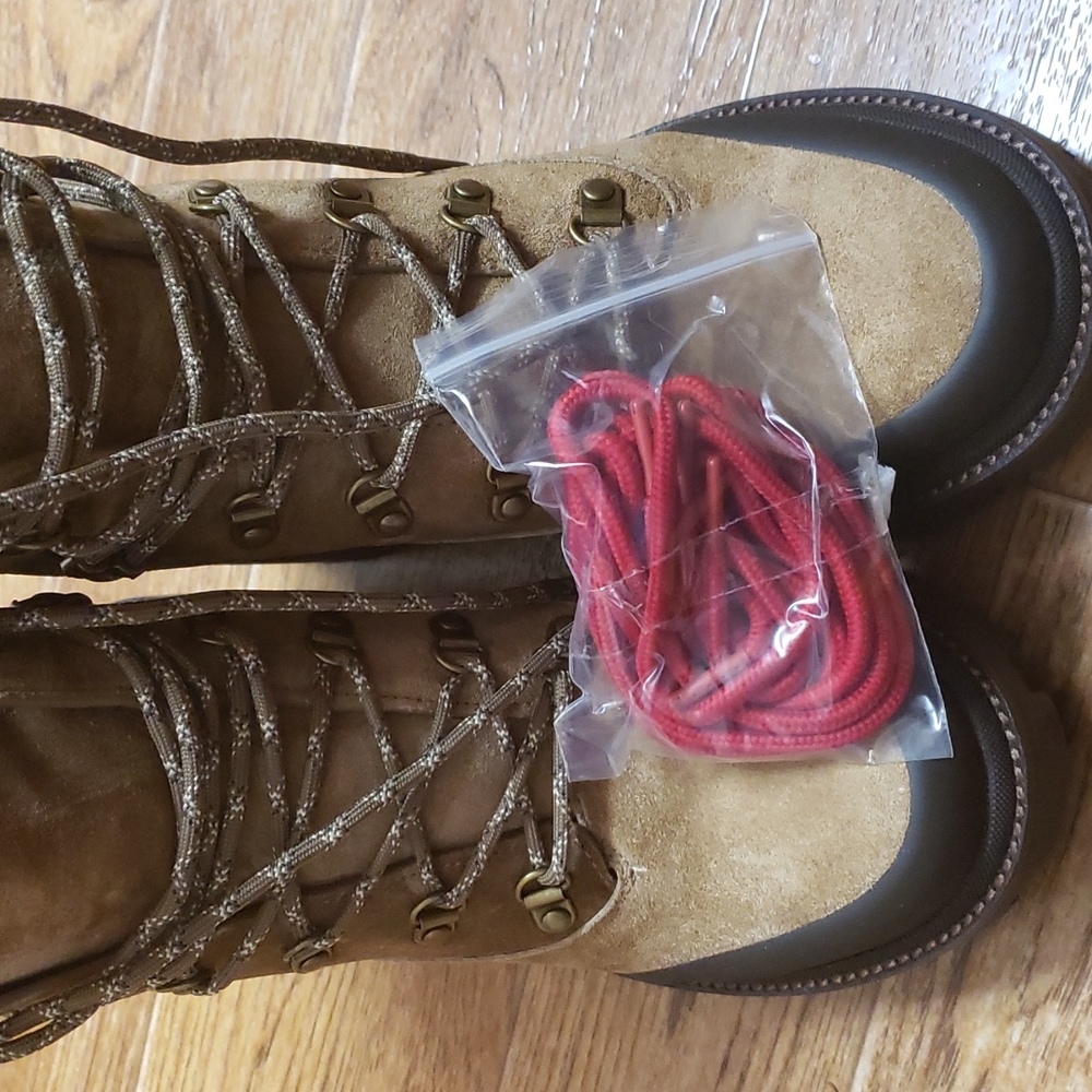 Tory Burch Lug sole ankle boots Size 10 1/2 - Picture 11 of 16